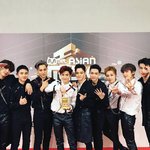 [EXO] 박찬열 손가락 <b>보셈</b>