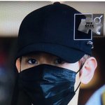 [백현] 백현이 <b>공항</b> 플뷰 더~~