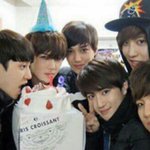 [EXO] 애들 너무 풋풋해서 <b>풋사과</b>같음