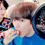 [백현] 백현 <b>냠냠</b> 넘 졸귀