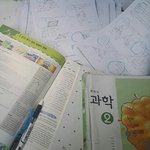 [댓글부탁해] 지금 내<b>책상</b>보다더러운사람 없을듯