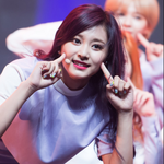 무대위 여신미모 빛나는 쯔위