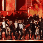 [방탄소년단] 엄마에서 안무틀린 새로운 양<b>날개</b>