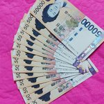 [EXO] <b>돈</b>짤보고 <b>꽁돈</b>생겨서 겨울앨범사라