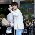 [패션센스굳] 커튼콜 시사회 나들<b>이온</b> 어제자 박보검