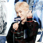 [EXO] 야 나 이머리 <b>방학</b><b>때</b>할까 생각중인데..