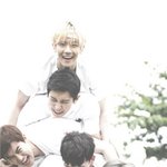 [EXO] 세상 너네들끼리만<b>사니</b>...