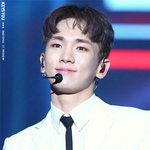 부모님도 좋아하실 <b>반듯</b>한 男돌