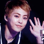 [시우민] 팬들을 다정한 눈빛으로 쳐다보는 시우민ㅠㅠ