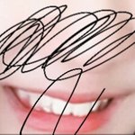 <b>억지</b>웃음같아?셀카에서잘라왔는데
