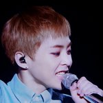 [시우민] 오사카에서 아카짱과 <b>오빠미</b>를 넘나드는 시우민