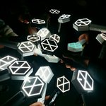 [EXO] 오늘<b>시위</b>갔다고한애가여기에올린건데