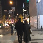 [EXO] 23살 <b>남자</b>가 엄마 팔짱끼고 다니는거