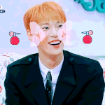 [NCT] <b>시티즌</b>들!!! 도영이 시즌그리팅 파는 집마 알려주라!...