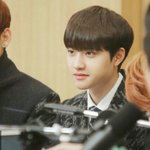 [EXO] 경수 이런 <b>머리</b> 또 언제봐 까마득하네