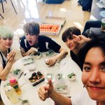 [방탄소년단] 1년전 오늘 트윗