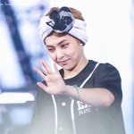 [시우민] 시우민 손까지 텐덕ㅠㅠㅠ