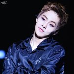 [EXO] 민석이가 날 <b>가소</b>롭게  쳐다본다