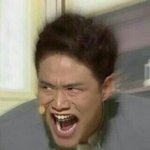 얼굴형이 안 예뻤으면 얼굴이라도 작게 해주든가