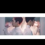 [EXO] 얼음녹인거 마시는 <b>맏형들</b>..(역주행 뮤비...)
