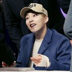 [EXO] 김민석 <b>이사진</b> 주1토1피1아 햄스터랑 존똑