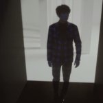 [EXO] 찬열이가 흰공간?<b>에서</b> 나온것같은데