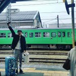 [EXO] 세업찬 일본 놀러갔을때 애들 캐리어에