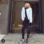 연예인들 많이 입는 패딩인듯 <b>bb</b>