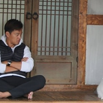 [좋겠다] 이서진-쿵이 <b>미묘</b>한 커플 패션?!