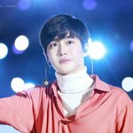 [EXO] 아ㅅㅂ너무 성스럽게 생겨서 <b>찬미</b> 예수님 하고 올 뻔