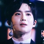 [EXO] 김준면은 <b>이목구비들</b>끼리 웅변대회하나?
