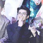 <b>세훈이</b>의 뽀뽀를 받아랏!!