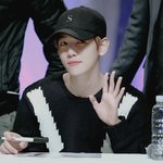 [백현] 백현이 해츠<b>온</b> <b>팬</b>싸 고화질