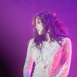 <b>예사</b>롭지 않은 女돌 바디라인