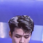 [EXO] 야 <b>여자</b> 어깨가