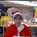 [백현] 오늘 <b>산타</b> 백현이