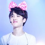 [도경수] 오늘은 <b>역사적</b>인 경수 리본 데이야