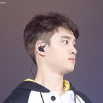 [EXO] 이 <b>머리</b> 첨 봤을때 어땠냐
