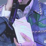 [EXO] 변백현 형광팬<b>밑줄</b> 개못친다