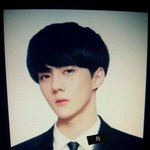 [EXO] 학교에 이렇게 생긴 애 있으면