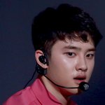 [EXO] 도경수 <b>살짝</b>머리볶은거 개귀여운데 눈썹보이곸ㅋㅋ