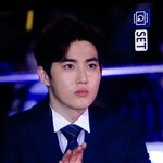 [EXO] 준며<b>니</b> <b>얼굴</b>에 이거 벌레임?