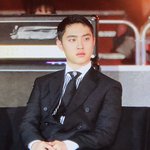 [EXO] 아 여기서 <b>머리만</b> 길었으면