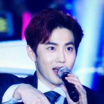 [EXO] ㅆㅂ 오른쪽 <b>눈썹</b> 산 올라간것봐