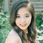 [댓글부탁해] <b>쯔위</b> vs 사나