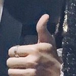 [방탄소년단] 근데 그럼 이건 뭐들고있는거지ㅠㅠㅠㅠ