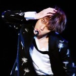 [EXO] 어제 민들레씨 의상 <b>어릿광대</b>같지 않앗냠