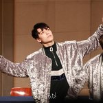 온 우주가 돕는 <b>버논</b> 잘생김