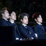 [EXO] 얘네 넷이서 앉은거 너무기야워ㅜㅜㅜㅜㅜㅠ