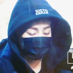 [시우민] 완전<b>무장</b>하고 출근하는 시우민